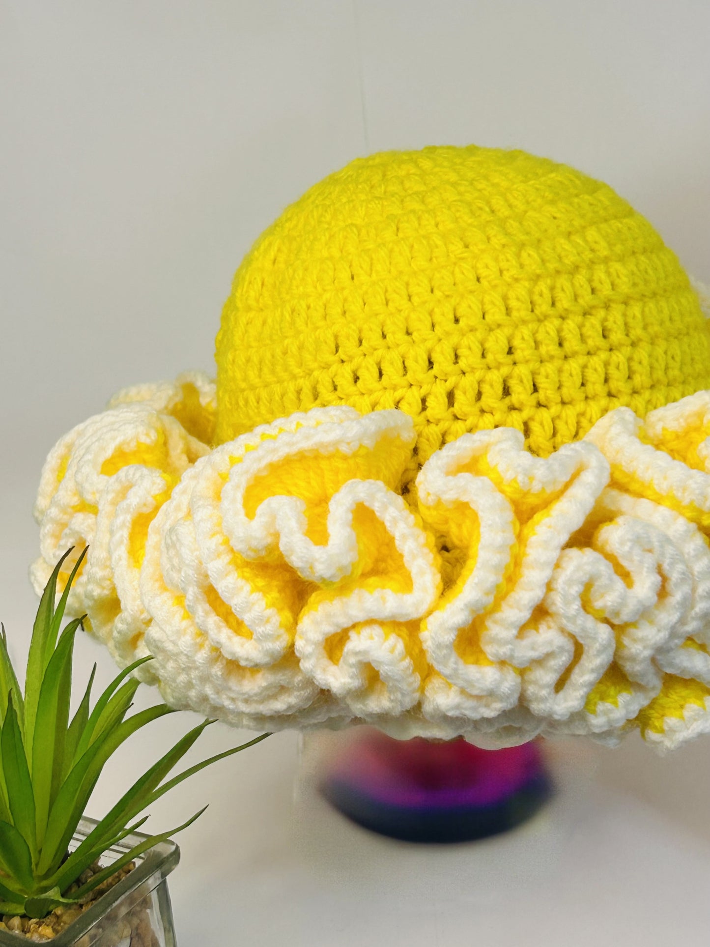 Crochet Ruffle Hat With White Edges